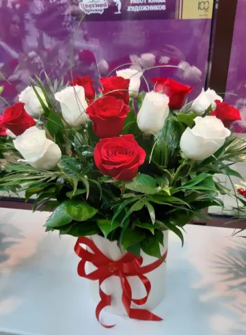 Классика L от интернет-магазина цветов в 