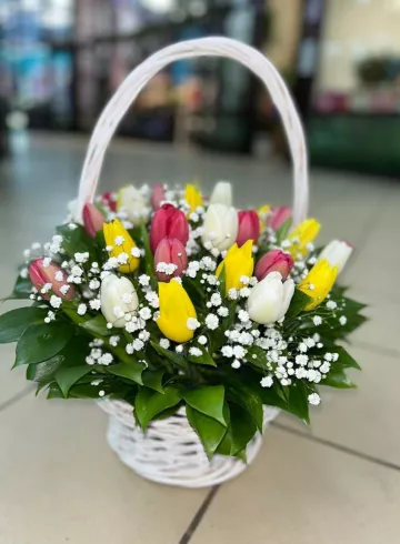 Корзина &laquo;Блондинка&raquo; от интернет-магазина цветов в 