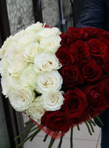 Букет &laquo;Любовный&raquo; от интернет-магазина цветов в 