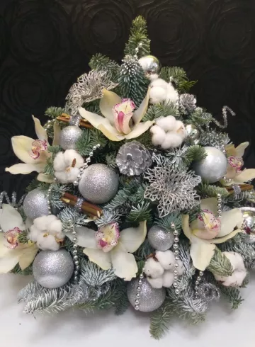 Елочка в серебре от интернет-магазина цветов в 