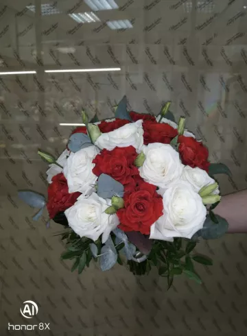 Букет невесты Чистота и сияние от интернет-магазина цветов в 