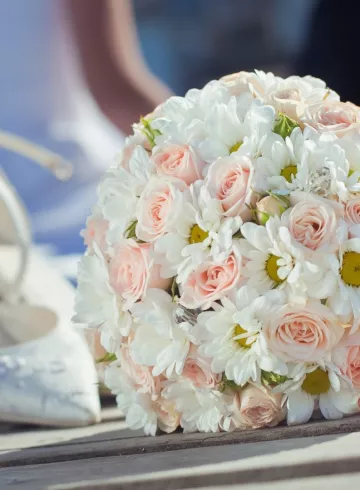 Букет невесты из ромашек от интернет-магазина цветов в 