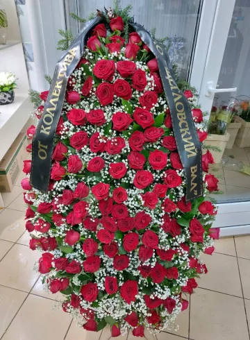 венок из живых цветов от интернет-магазина цветов в 