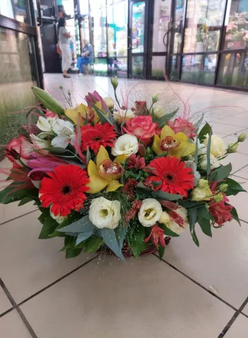 Корзина №1 от интернет-магазина цветов в 