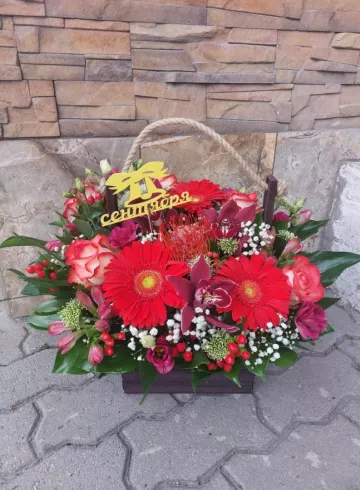 Корзина №2 от интернет-магазина цветов в 