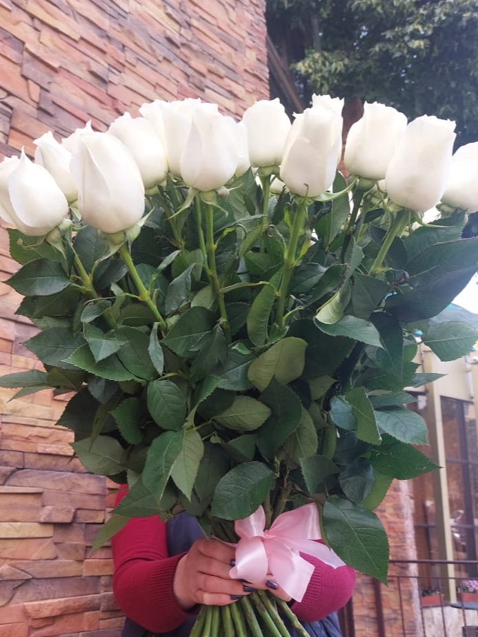 Букет из 39 роз от интернет-магазина цветов в 