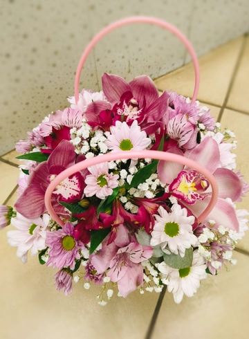 Сумочка с розовыми орхидеями от интернет-магазина цветов в 