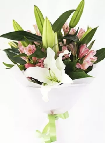 Букет «Вершина с альстромериями» от интернет-магазина цветов в 