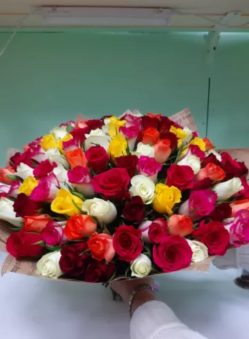 Букет &laquo;Кения&raquo; 101 роза от интернет-магазина цветов в 