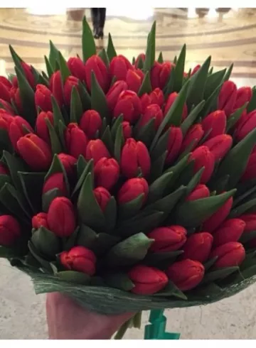 Букет Весенний шик от интернет-магазина цветов в 