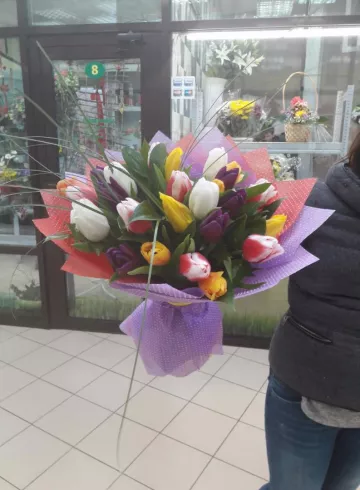 Ассорти от интернет-магазина цветов в 