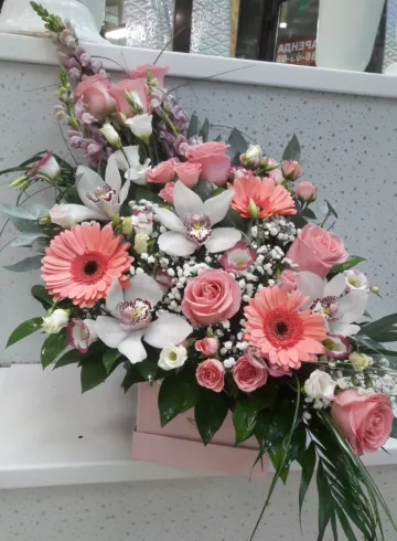 Композиция «Звездная россыпь» от интернет-магазина цветов в 