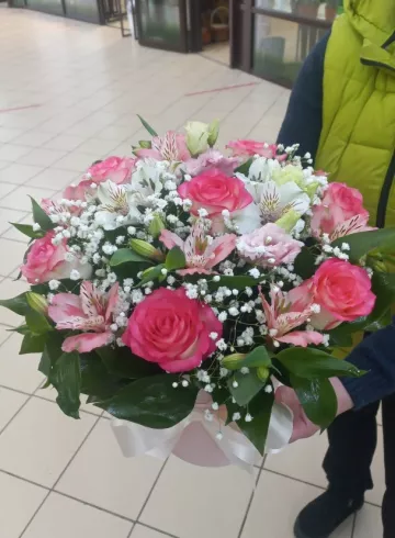 Коробочка «Рита» от интернет-магазина цветов в 